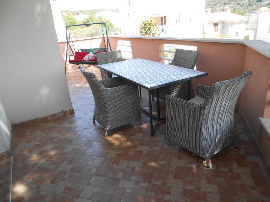 Apartments Luvi Trogir Oda fotoğraf