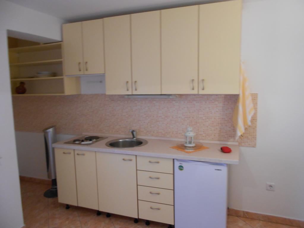 Apartments Luvi Trogir Oda fotoğraf