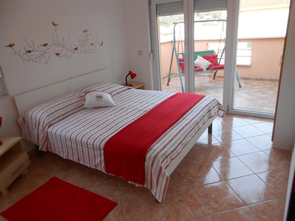 Apartments Luvi Trogir Oda fotoğraf