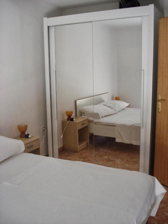 Apartments Luvi Trogir Oda fotoğraf